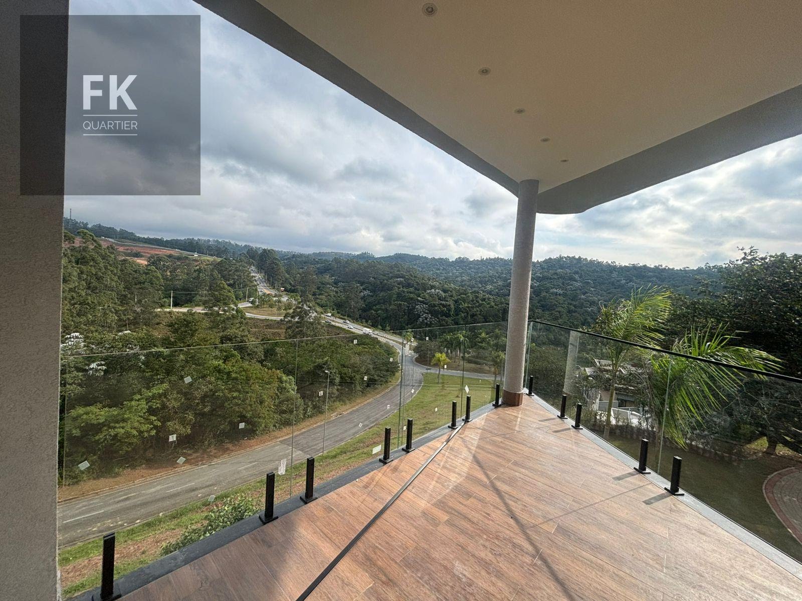Casa à venda com 4 quartos, 4 suítes, 4 vagas e 424m² no Cidade Tamboré, Santana de Parnaíba (SP) — foto 4 de 22