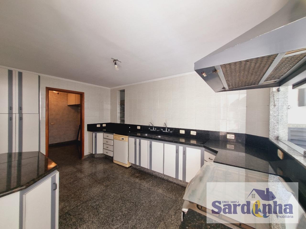 Apartamento à venda com 3 quartos, 1 suíte, 4 vagas e 792m² no Interlagos, São Paulo (SP) — foto 24 de 29