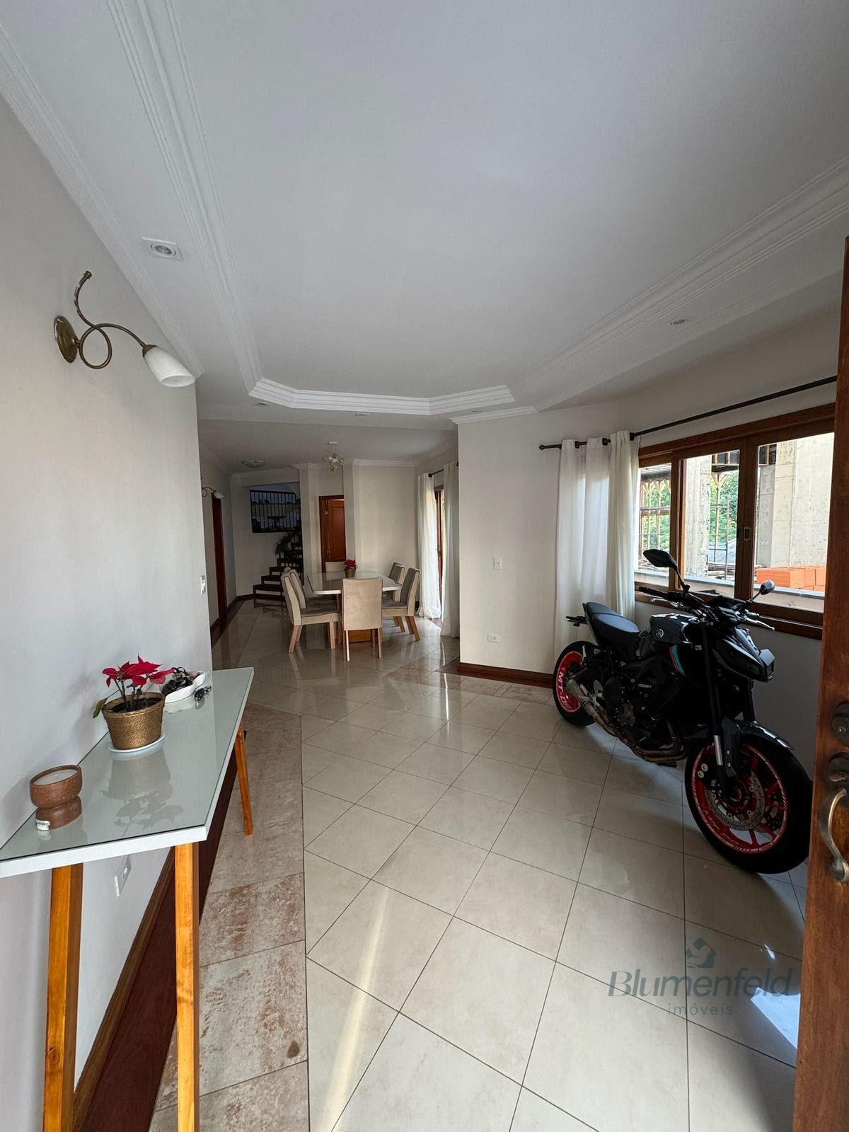 Casa à venda com 4 quartos, 1 suíte, 2 vagas e 400m² no Condomínio Arujazinho IV, Arujá (SP) — foto 7 de 30