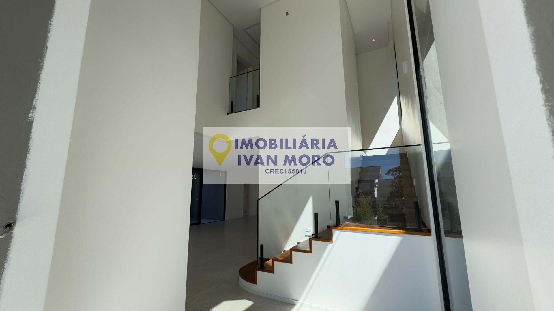 Casa à venda com 5 quartos, 5 suítes, 4 vagas e 467m² no Lagoa da Conceição, Florianópolis (SC) — foto 17 de 30