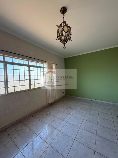 Casa em Bairro Jardim  -  Santa Rita do Passa Quatro