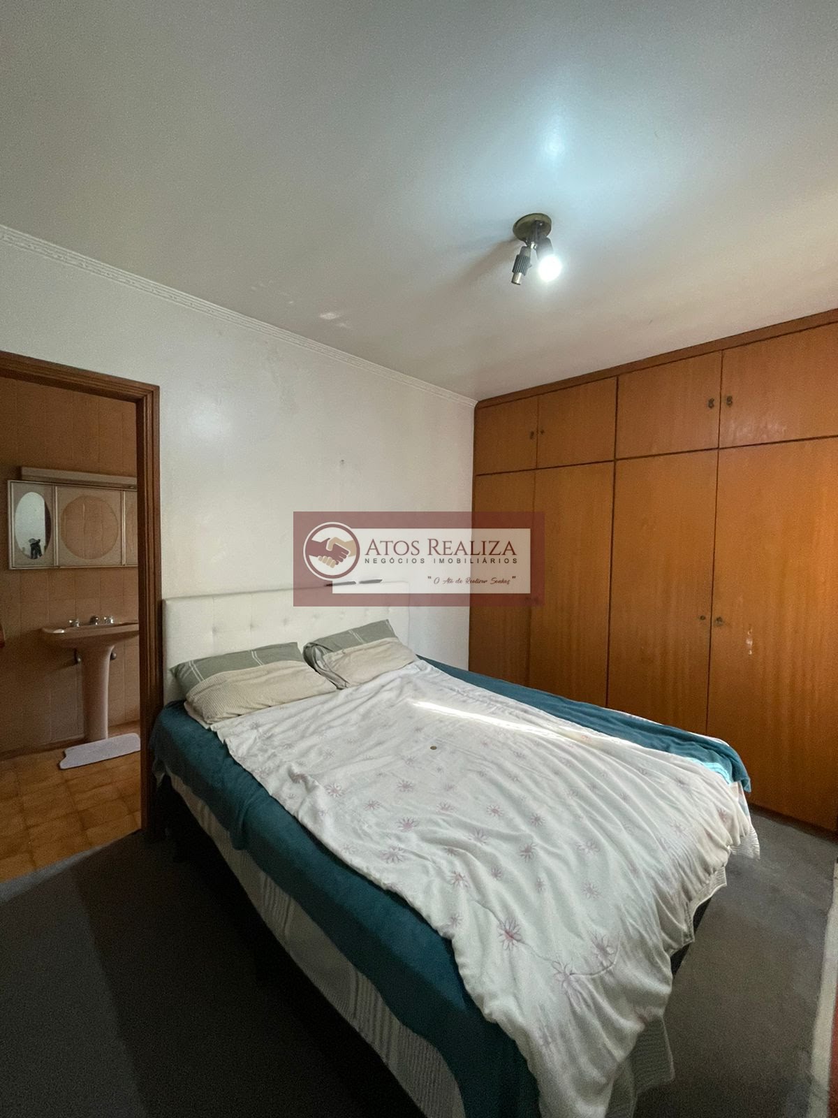 Casa à venda com 4 quartos, 4 banheiros, 5 vagas e 250m² no Cidade Dutra, São Paulo — foto principal