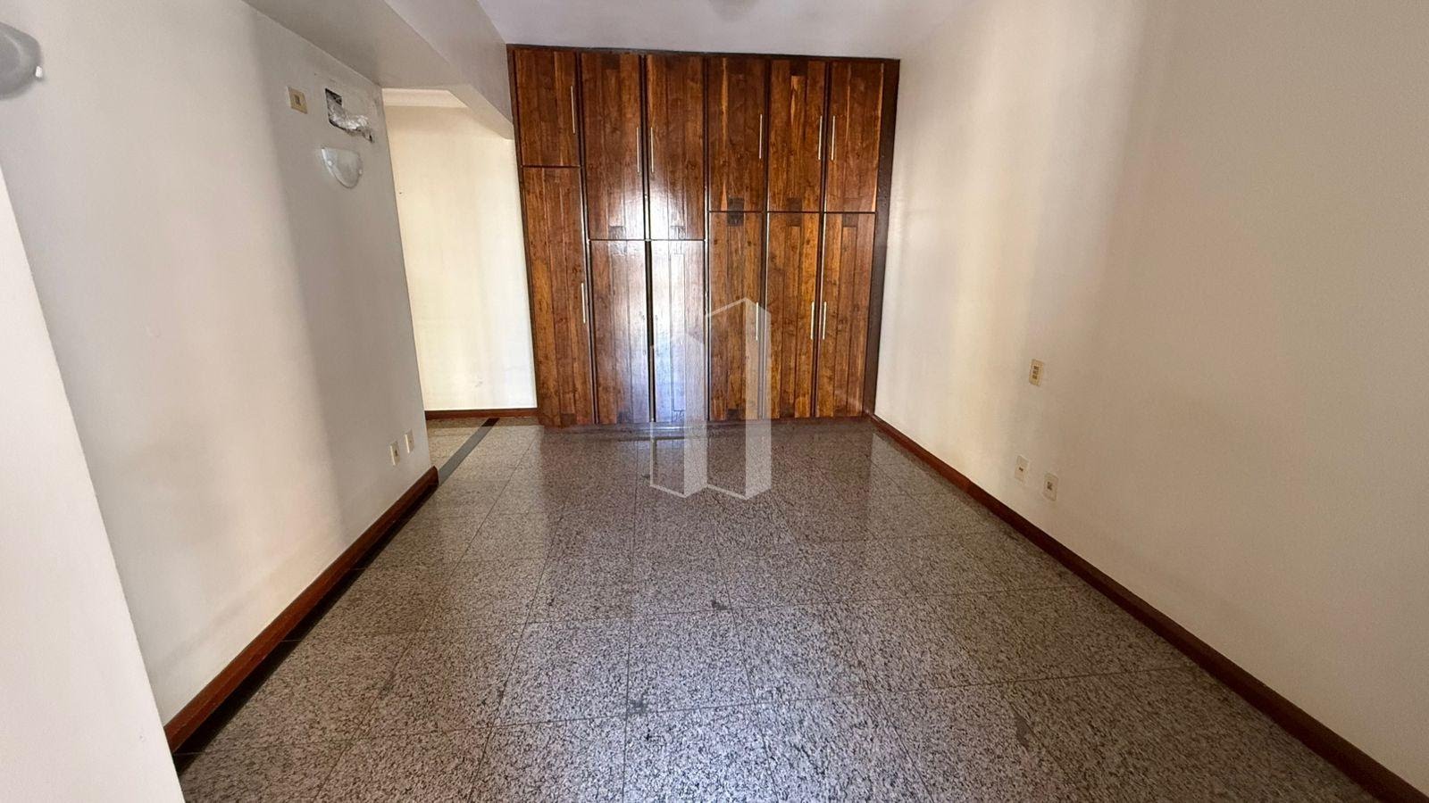 Apartamento à venda com 4 quartos, 3 suítes, 3 vagas e 220m² no Setor Oeste, Goiânia (GO) — foto 10 de 30