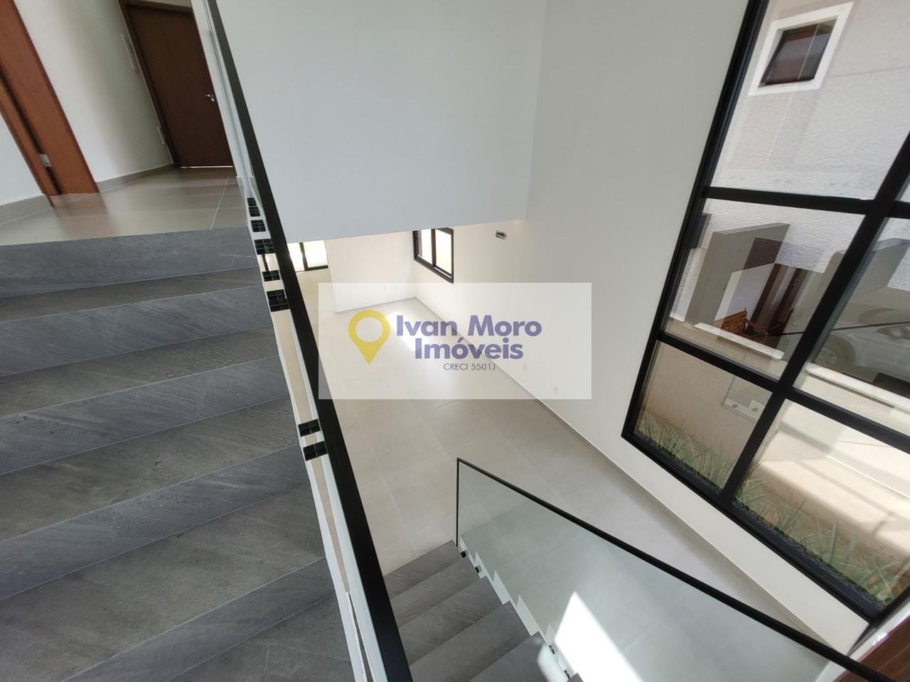 Casa à venda com 4 quartos, 3 suítes, 4 vagas e 270m² no São João do Rio Vermelho, Florianópolis (SC) — foto 10 de 27