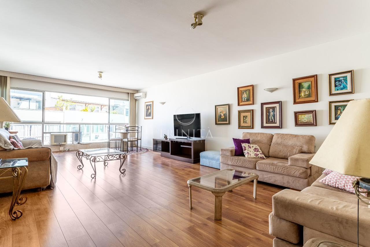 Sala de TV/ Sala de Estar 