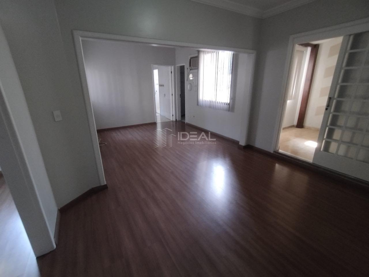 Casa à venda com 4 quartos, 2 suítes, 3 vagas e 198m² no Centro, Campos dos Goytacazes (RJ) — foto 27 de 29