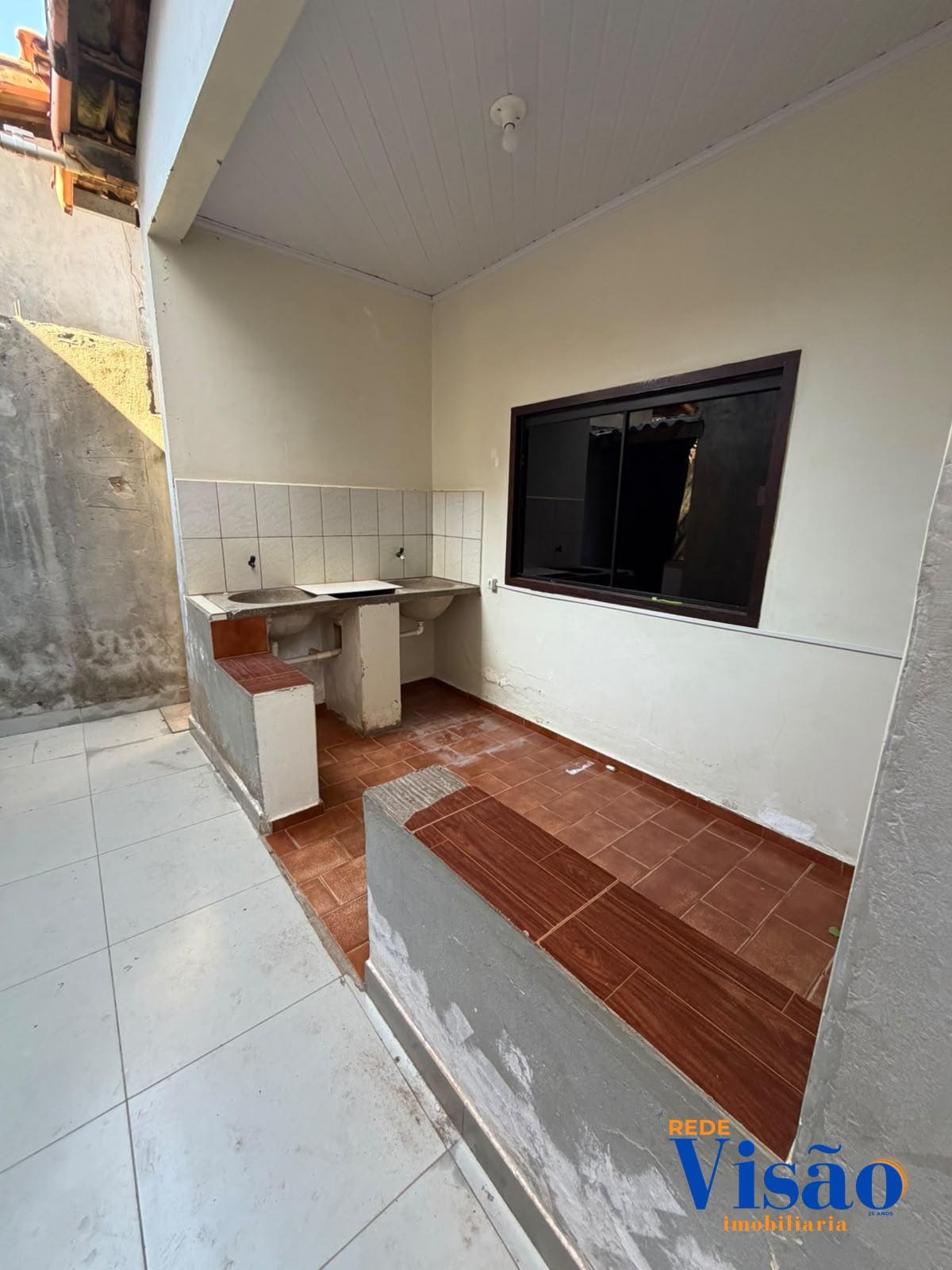 Casa para alugar com 2 quartos, 1 banheiro e 2 vagas no Juscelino Kubitschek, Paracatu (MG) — foto 8 de 20