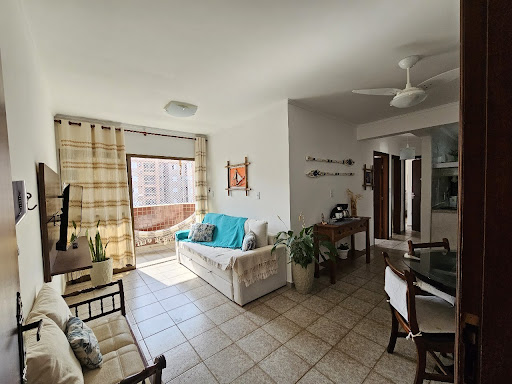 Apartamento de 2 dormitórios no Centro de Ubatuba