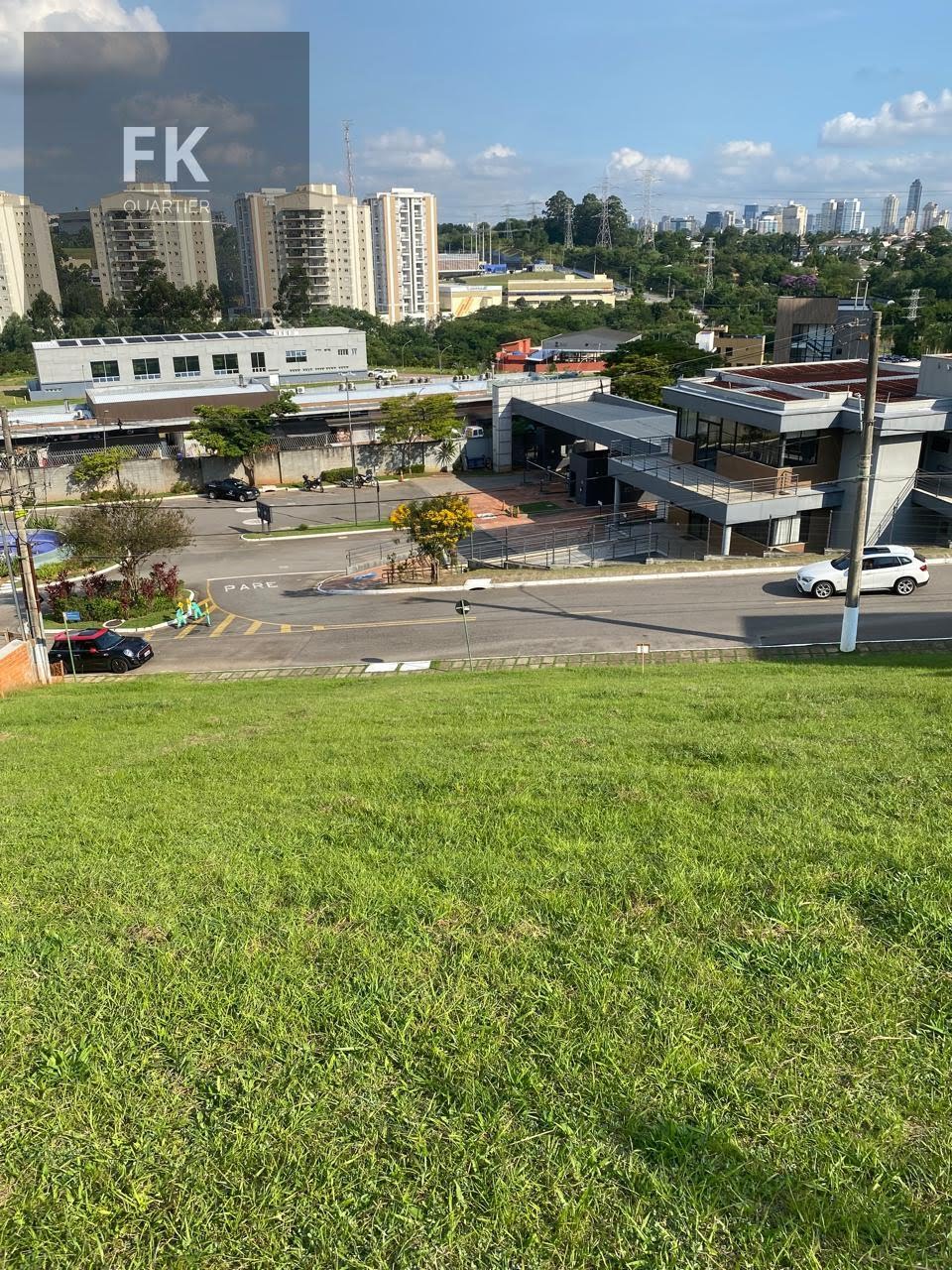 Terreno à venda com 497m² de terreno no Tamboré, Santana de Parnaíba — foto principal