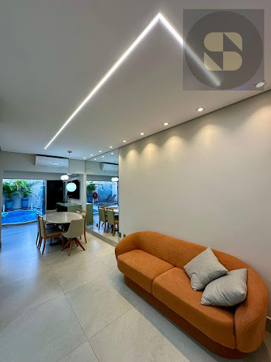 Casa de Condomínio em Despraiado  -  Cuiabá