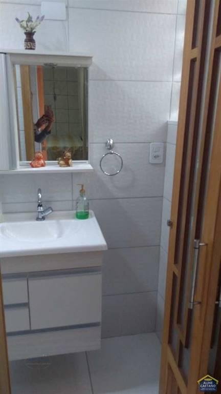Casa à venda com 3 quartos, 1 suíte, 4 vagas e 131m² no Vila Tupi, Praia Grande (SP) — foto 28 de 30