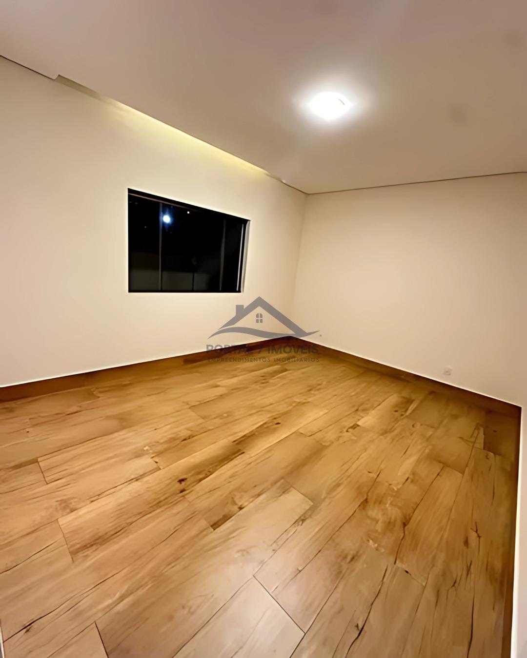 Casa à venda com 4 quartos, 2 suítes, 2 vagas e 263m² no Jardim Arizona, Sete Lagoas (MG) — foto 11 de 19