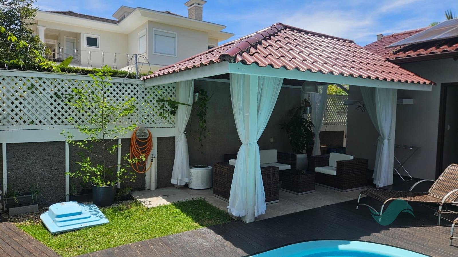 Casa à venda com 5 quartos, 7 banheiros, 4 vagas e 350m² no Jurerê Internacional, Florianópolis (SC) — foto 29 de 30