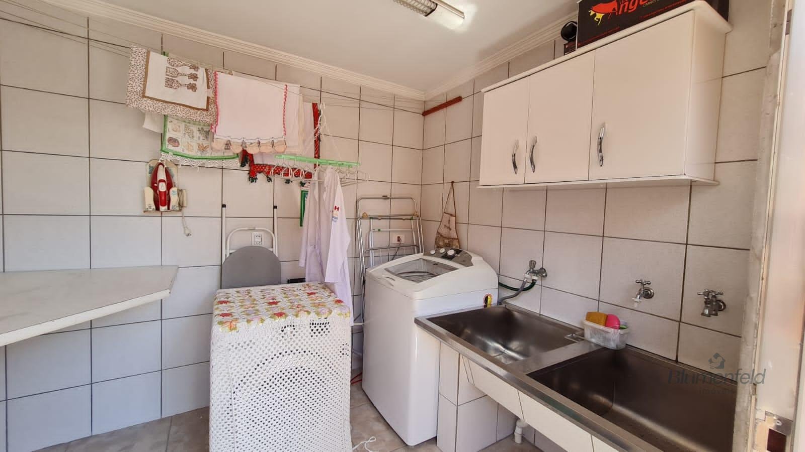 Casa à venda com 3 quartos, 2 suítes, 2 vagas e 261m² no Condomínio Arujazinho IV, Arujá (SP) — foto 19 de 20