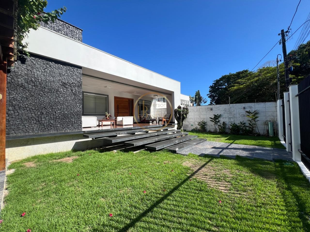 Casa à venda com 3 quartos, 3 suítes, 5 vagas e 300m² no Orla Norte, Porto Seguro (BA) — foto 6 de 10