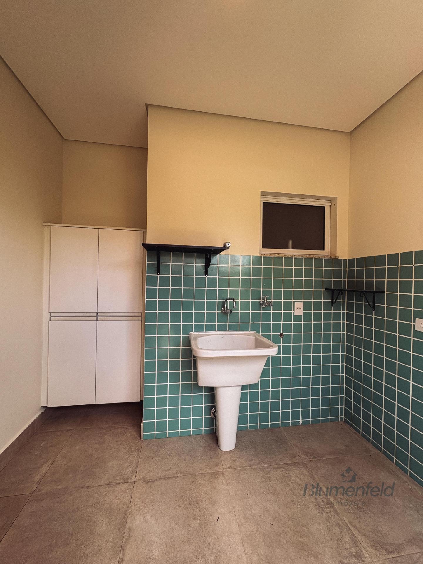 Casa à venda com 4 quartos, 4 suítes, 4 vagas e 338m² no Condomínio Real Park, Arujá (SP) — foto 23 de 28