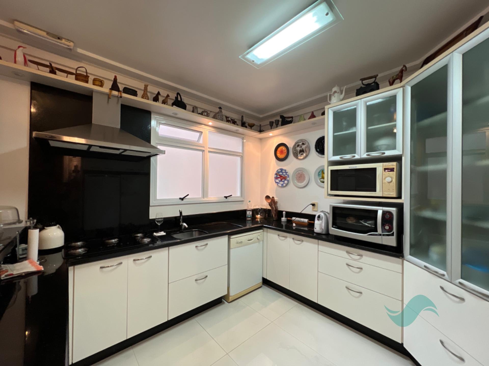 Apartamento à venda com 2 quartos, 1 suíte, 2 vagas e 151m² no Jurerê, Florianópolis (SC) — foto 8 de 27