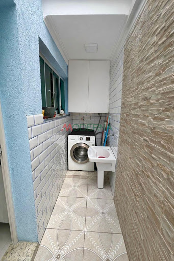Sobrado à venda em Paulicéia SBC, 2 dormitórios, 150m² - R$615mil