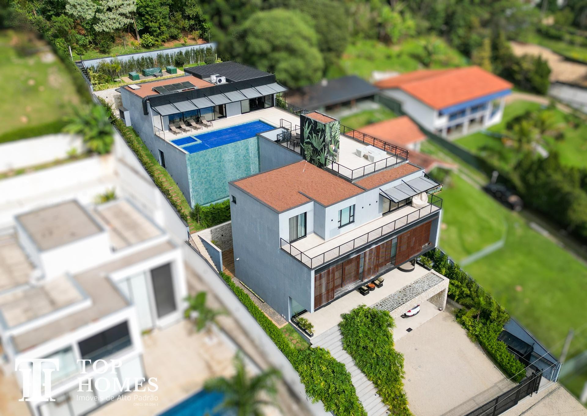 Casa de Alto Padrão nova à venda no condomínio Capital Ville I em Cajamar