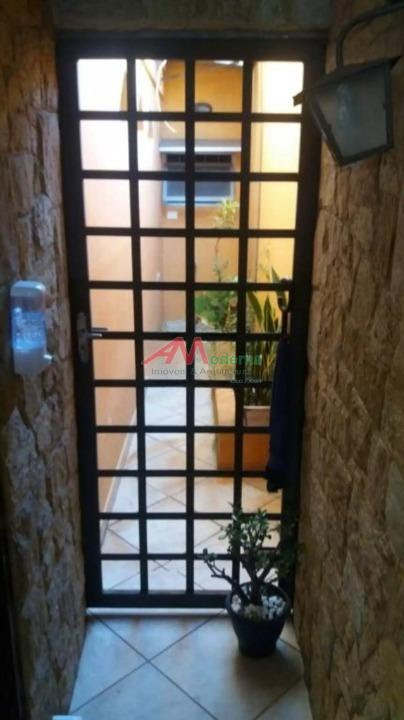 Casa à venda com 3 quartos, 1 suíte, 2 vagas e 186m² no Rudge Ramos, São Bernardo do Campo (SP) — foto 9 de 11