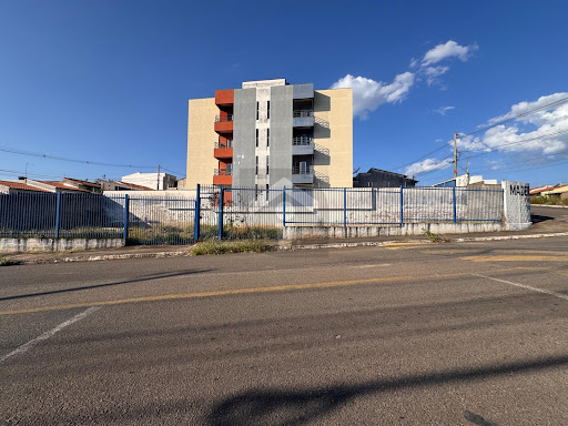 Apartamento para Locação em Alfenas com 3 Dormitórios