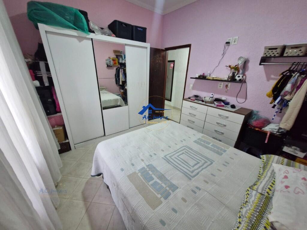 Casa à venda com 3 quartos, 1 suíte, 2 vagas e 177m² no Maracanã, Praia Grande (SP) — foto 12 de 26