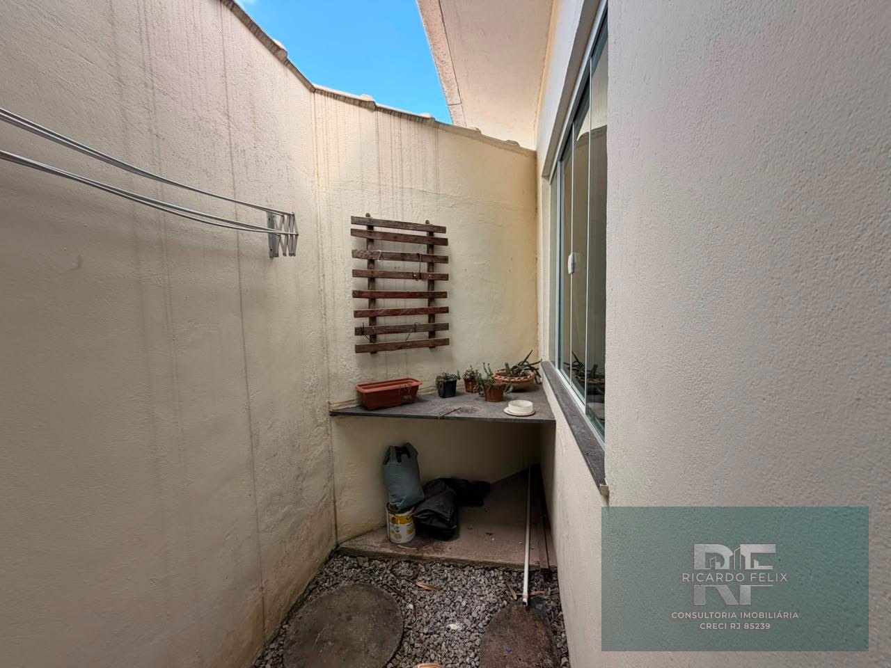 Casa à venda com 2 quartos, 1 suíte e 65m² no Mariléa Chácara, Rio das Ostras (RJ) — foto 8 de 13