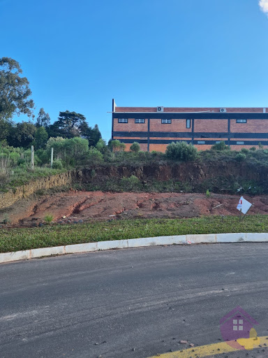 Lote / Terreno em Petrópolis  -  Lages