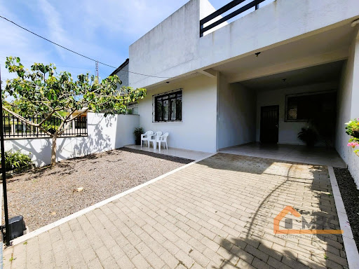 Casa + Sala Comercial de Esquina no Bairro Sóque  -  Tangará/SC