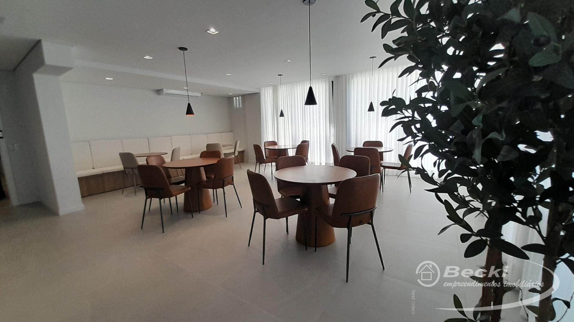 Apartamento à venda com 2 quartos, 1 suíte, 1 vaga e 78m² no Santo Antônio, Joinville (SC) — foto 3 de 24