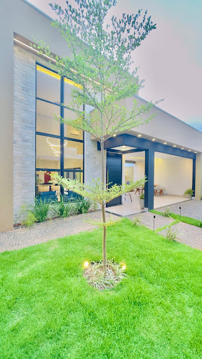 Casa à Venda no Copacabana II, Catalão: 3 Suítes, 255m²