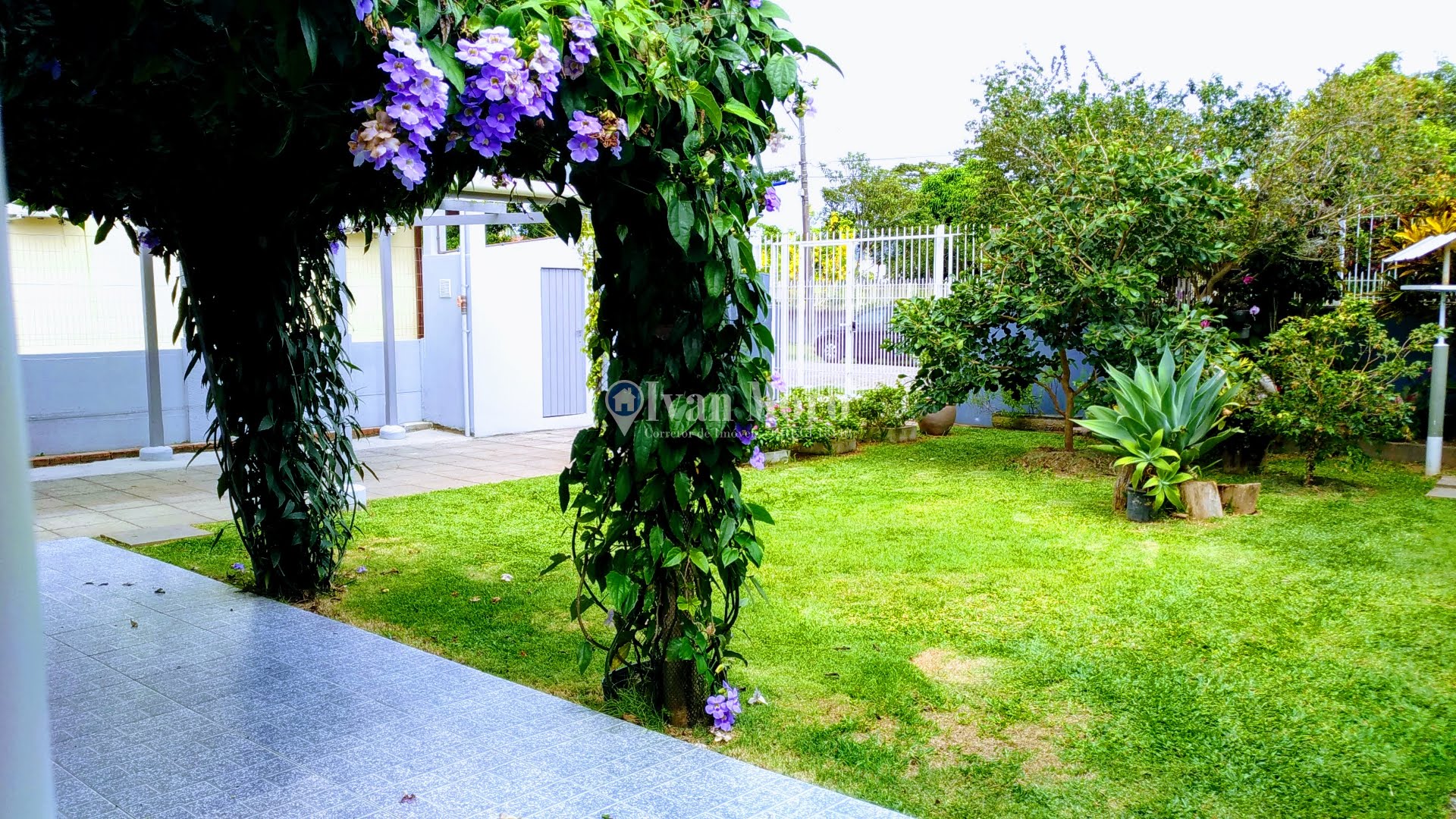 Casa para alugar com 4 quartos, 4 suítes, 2 vagas e 170m² no Daniela, Florianópolis (SC) — foto 11 de 30