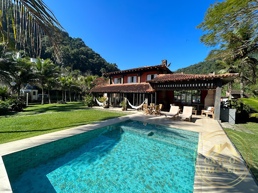 Casa na Praia para Temporada em Angra dos Reis / RJ no bairro Retiro