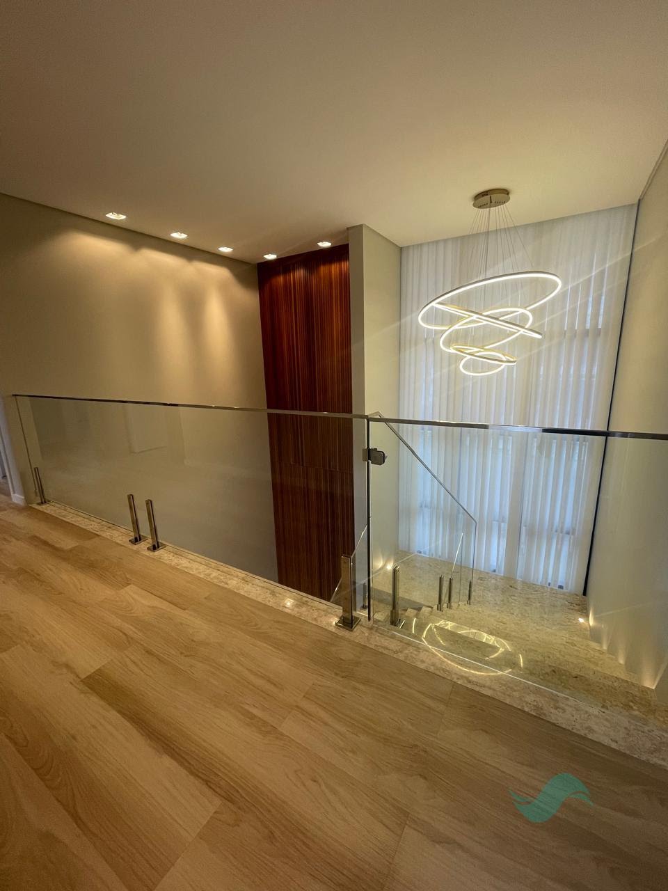 Casa à venda com 5 suítes, 3 vagas e 410m² no Jurerê Internacional, Florianópolis (SC) — foto 17 de 27