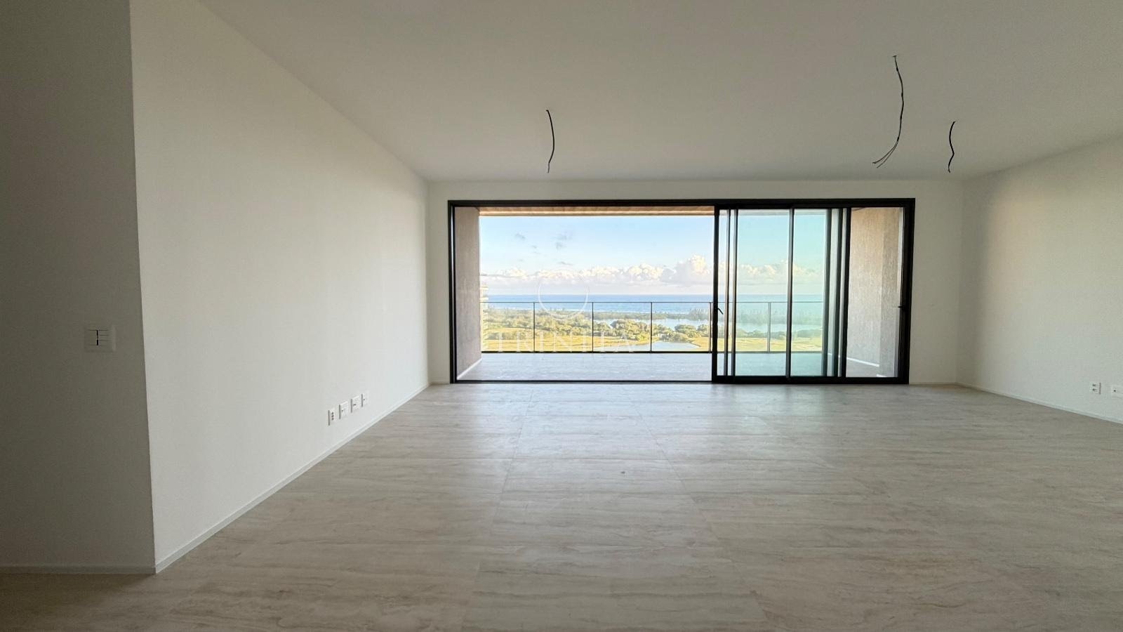 sala-trinitaimobiliaria-oceanagolf-5000