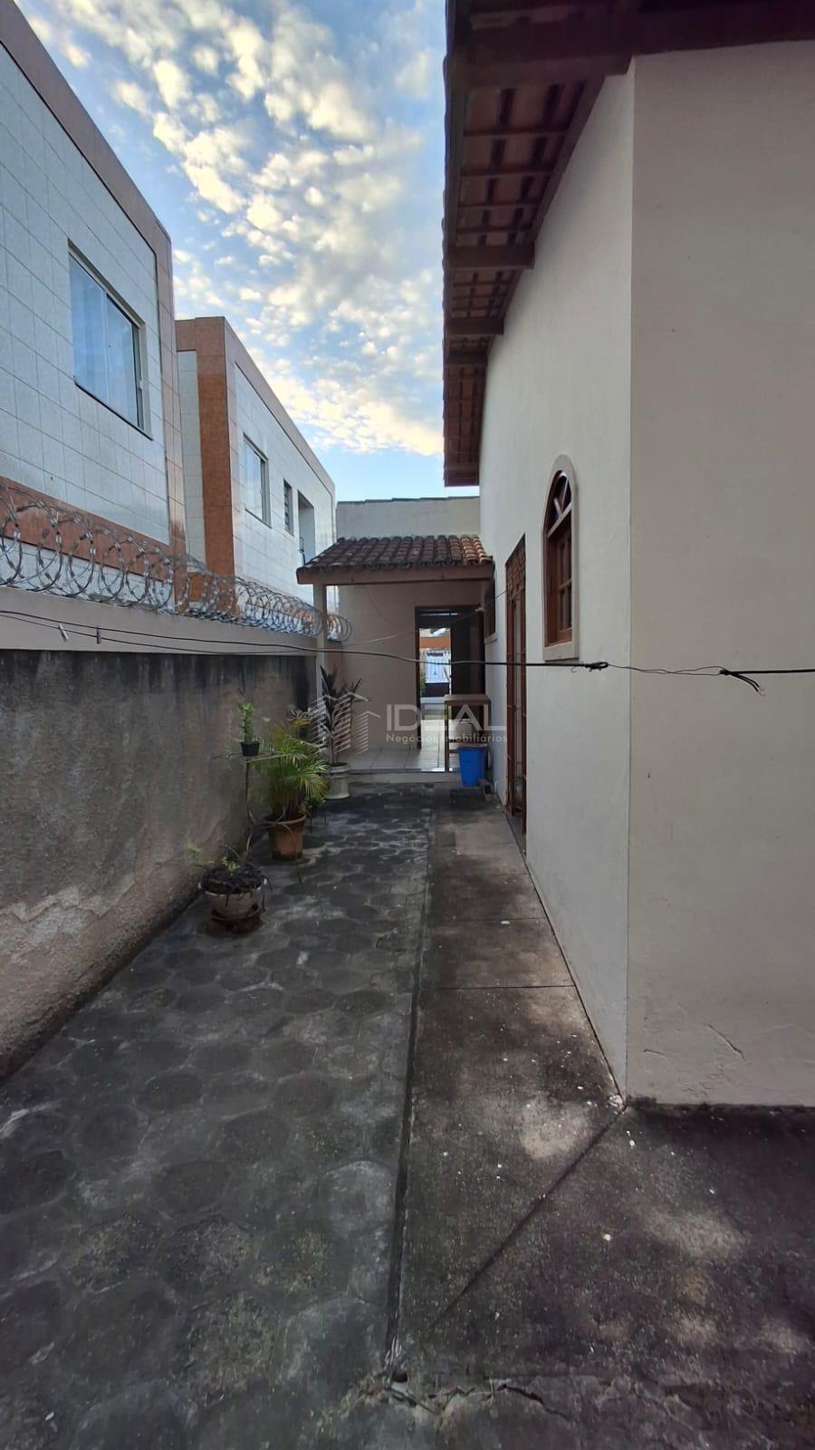 Casa à venda com 2 quartos, 2 banheiros, 3 vagas e 250m² no Parque José do Patrocínio, Campos dos Goytacazes (RJ) — foto 25 de 30
