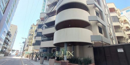 Apartamento 03 Dorm. em Meia Praia  -  Itapema