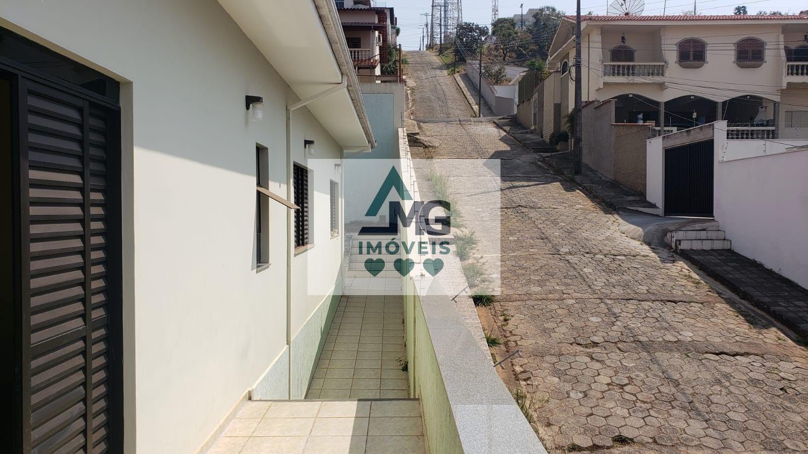 Casa à venda com 4 quartos, 1 suíte, 2 vagas e 419m² no Chácara das Rosas, Três Corações (MG) — foto 14 de 19