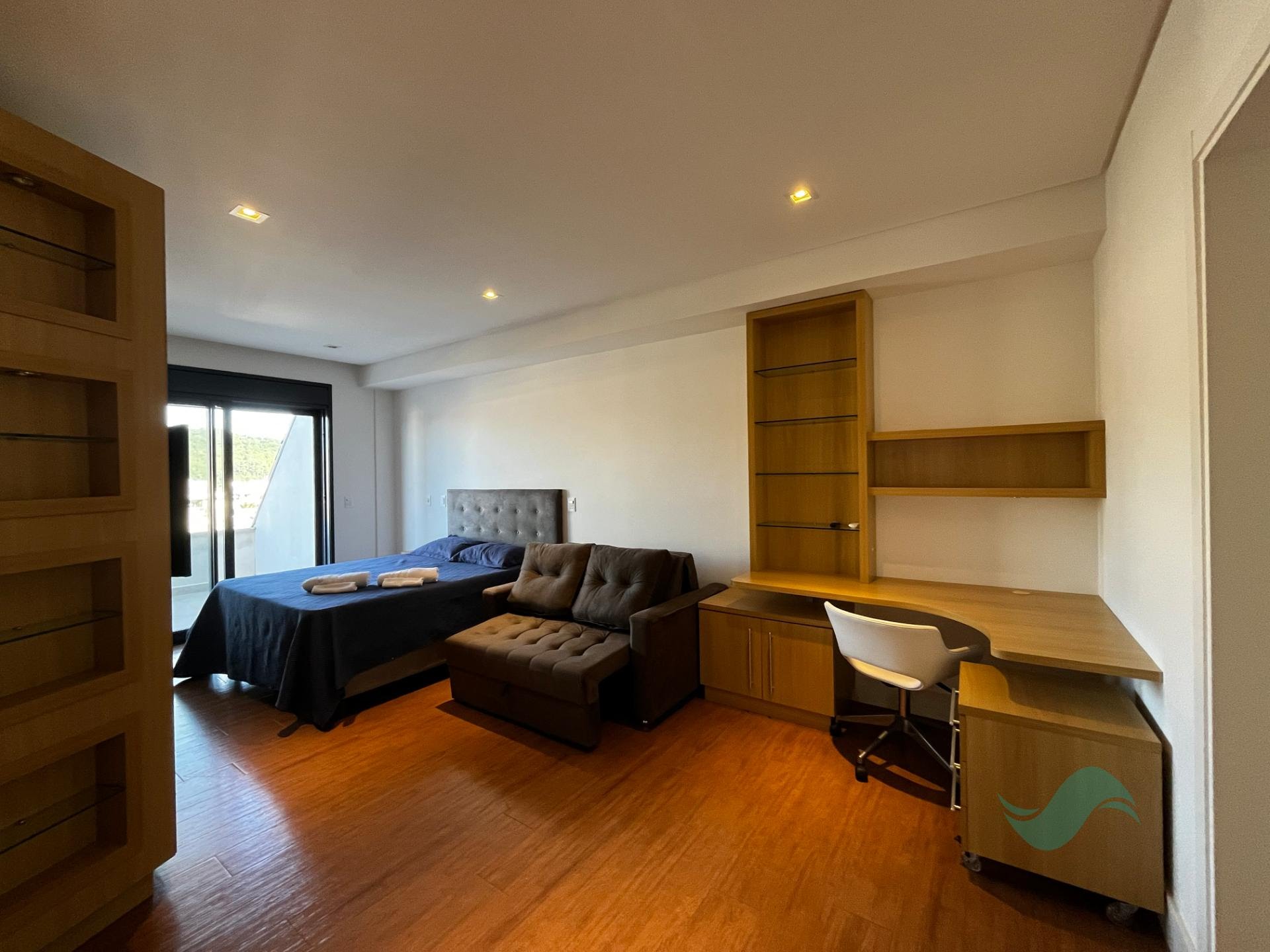 Cobertura à venda com 4 quartos, 4 suítes, 3 vagas e 240m² no Jurerê, Florianópolis (SC) — foto 8 de 19