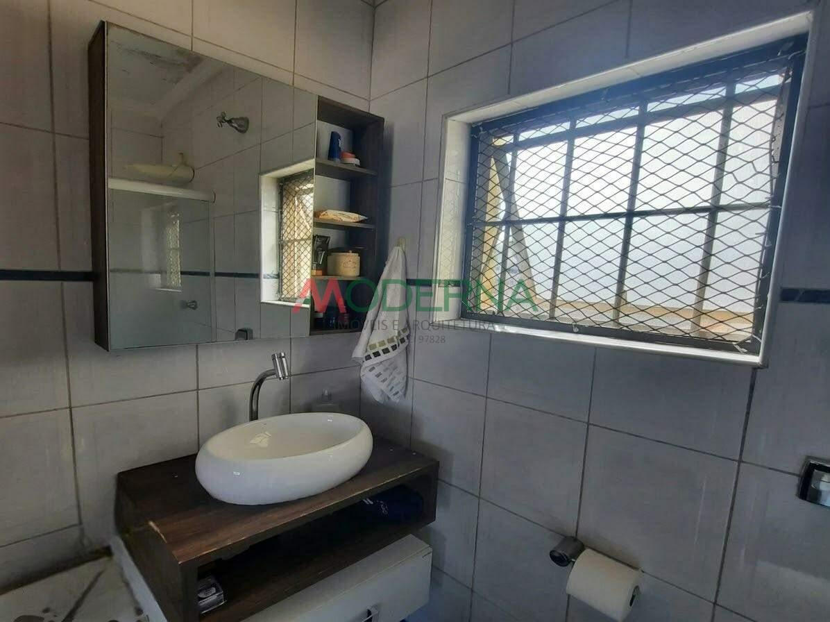 Casa à venda com 4 quartos, 1 suíte, 3 vagas e 300m² no Rudge Ramos, São Bernardo do Campo (SP) — foto 15 de 19