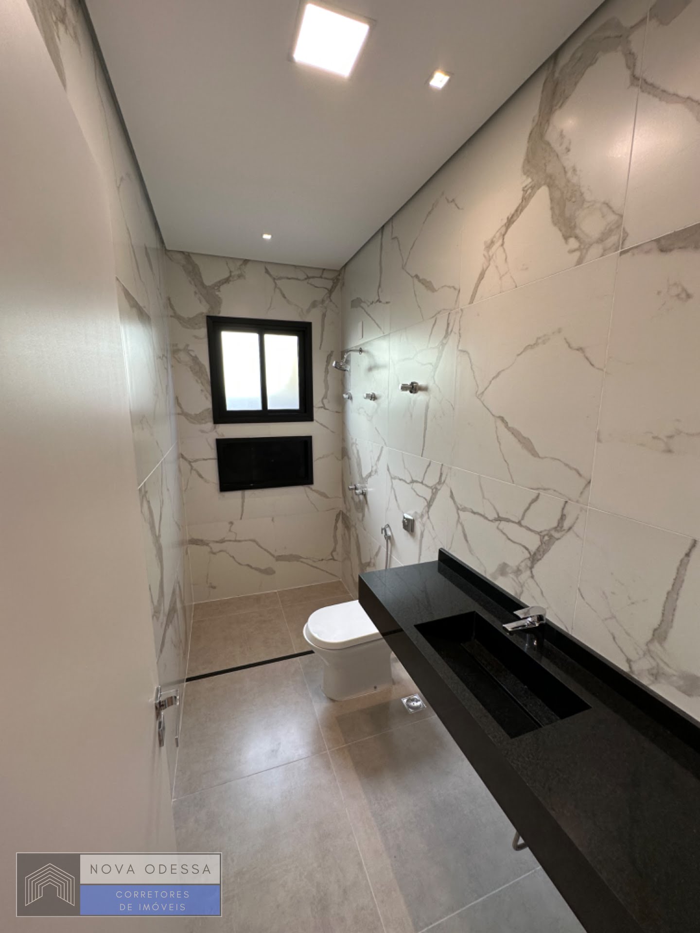 Casa à venda com 3 quartos, 1 suíte, 4 vagas e 185m² no Engenho Velho II, Nova Odessa (SP) — foto 12 de 26