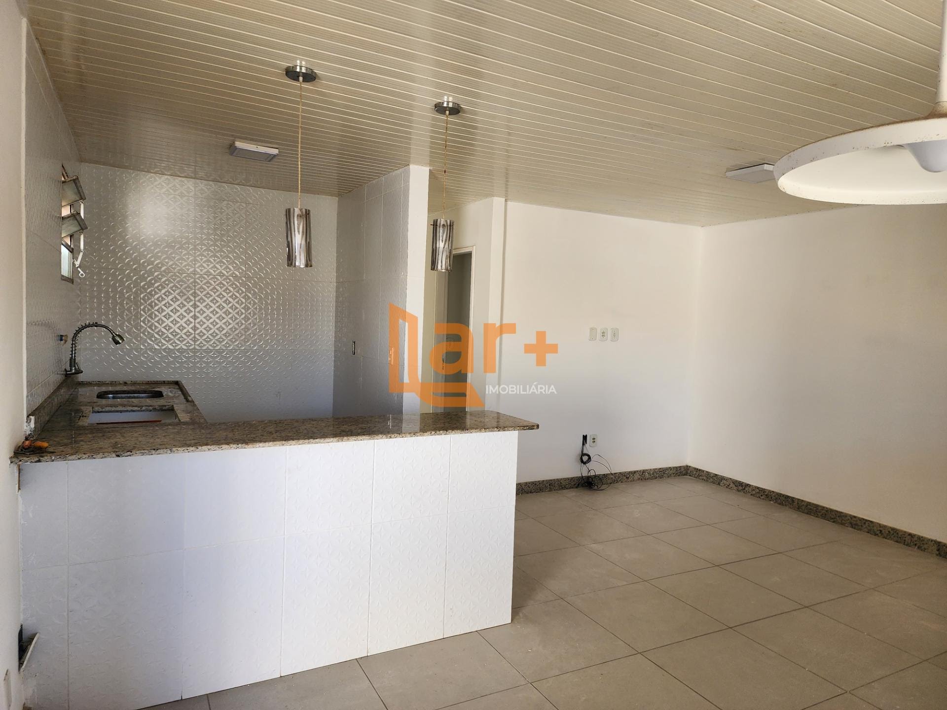Casa à venda com 2 quartos, 1 suíte, 5 vagas e 200m² no Santa Maria, Aracaju (SE) — foto 2 de 16