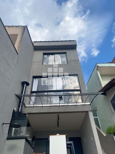 Sobrado para Venda em Santo André - SP no bairro Vila Eldízia