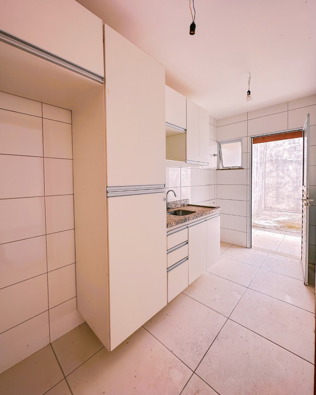 Casa à venda com 3 quartos, 1 suíte, 2 vagas e 94m² no Sim, Feira de Santana (BA) — foto 17 de 27