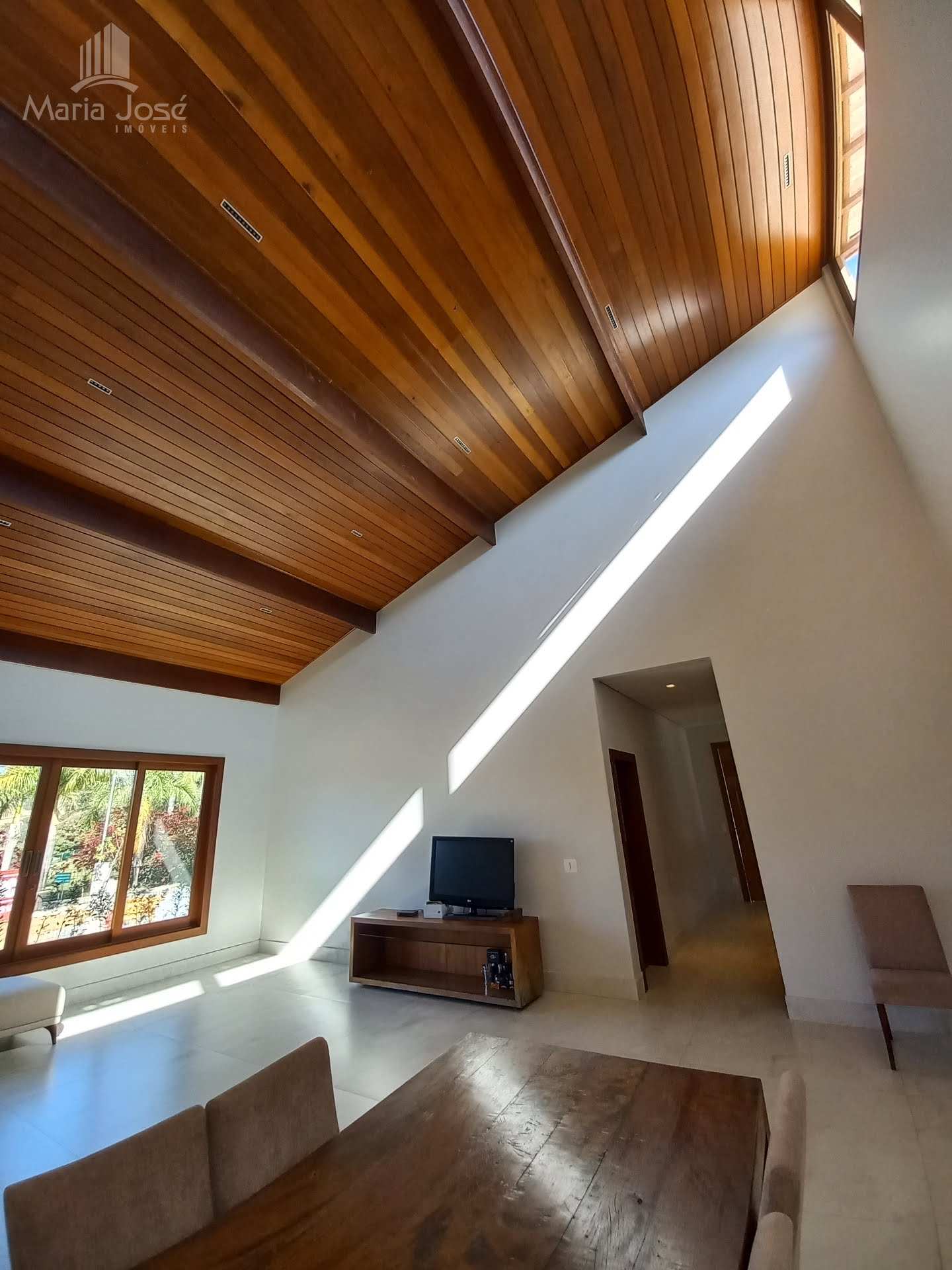 Casa à venda com 3 quartos, 3 suítes, 4 vagas e 400m² no Condomínio Lagos do Moinho, Sete Lagoas (MG) — foto 14 de 30
