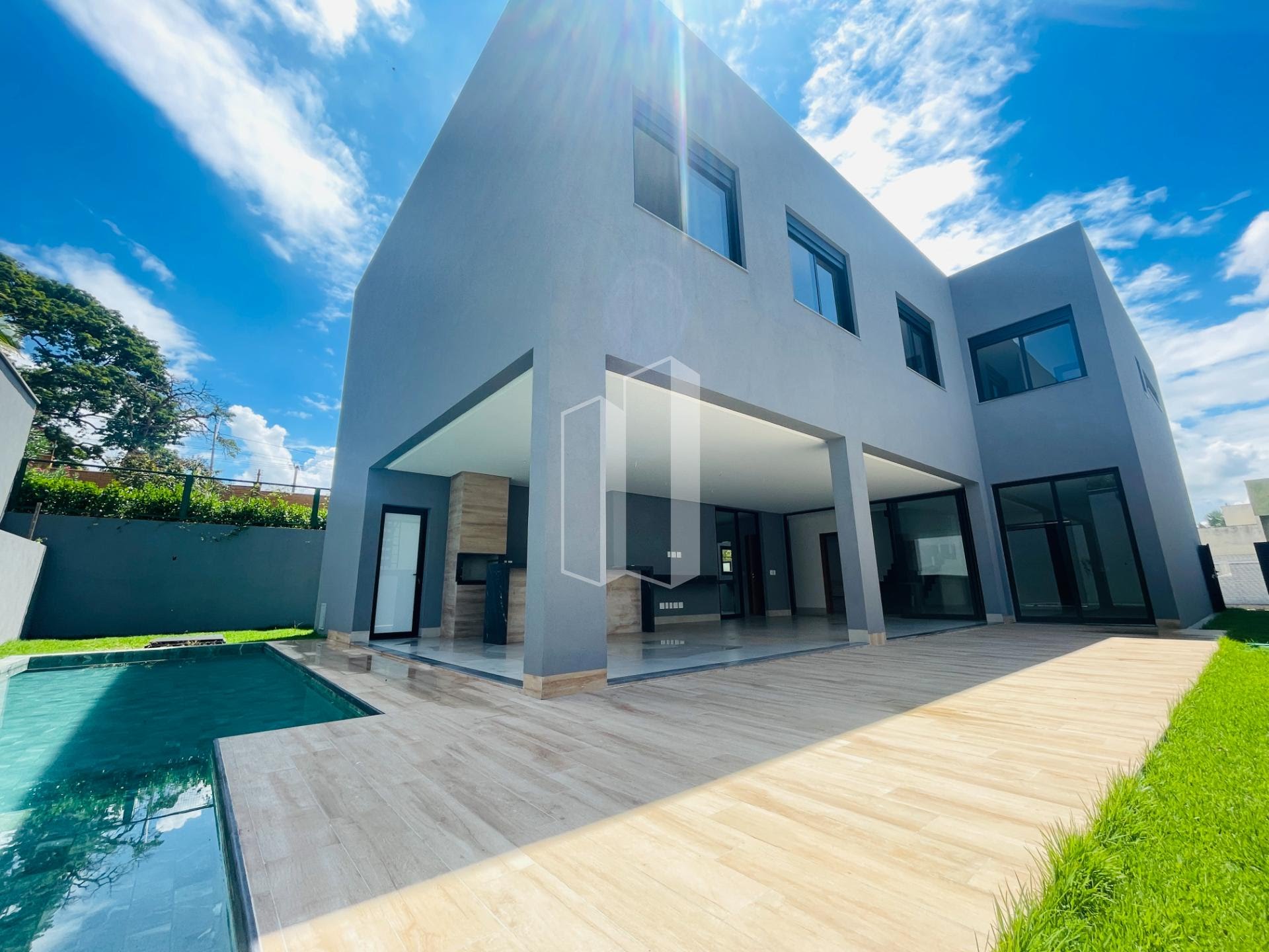 Casa à venda com 5 quartos, 5 suítes, 4 vagas e 380m² no Alphaville Flamboyant Residencial Araguaia, Goiânia (GO) — foto 3 de 24