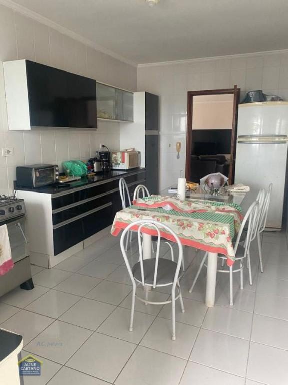 Cobertura à venda com 3 quartos, 3 suítes, 3 vagas e 200m² no Vila Tupi, Praia Grande (SP) — foto 8 de 22