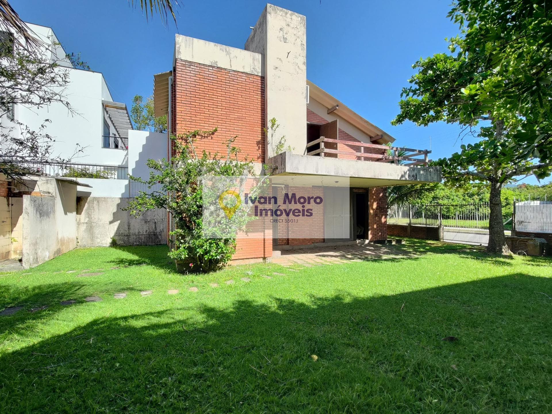 Casa à venda com 2 quartos, 3 banheiros, 3 vagas e 150m² no Daniela, Florianópolis (SC) — foto 7 de 30