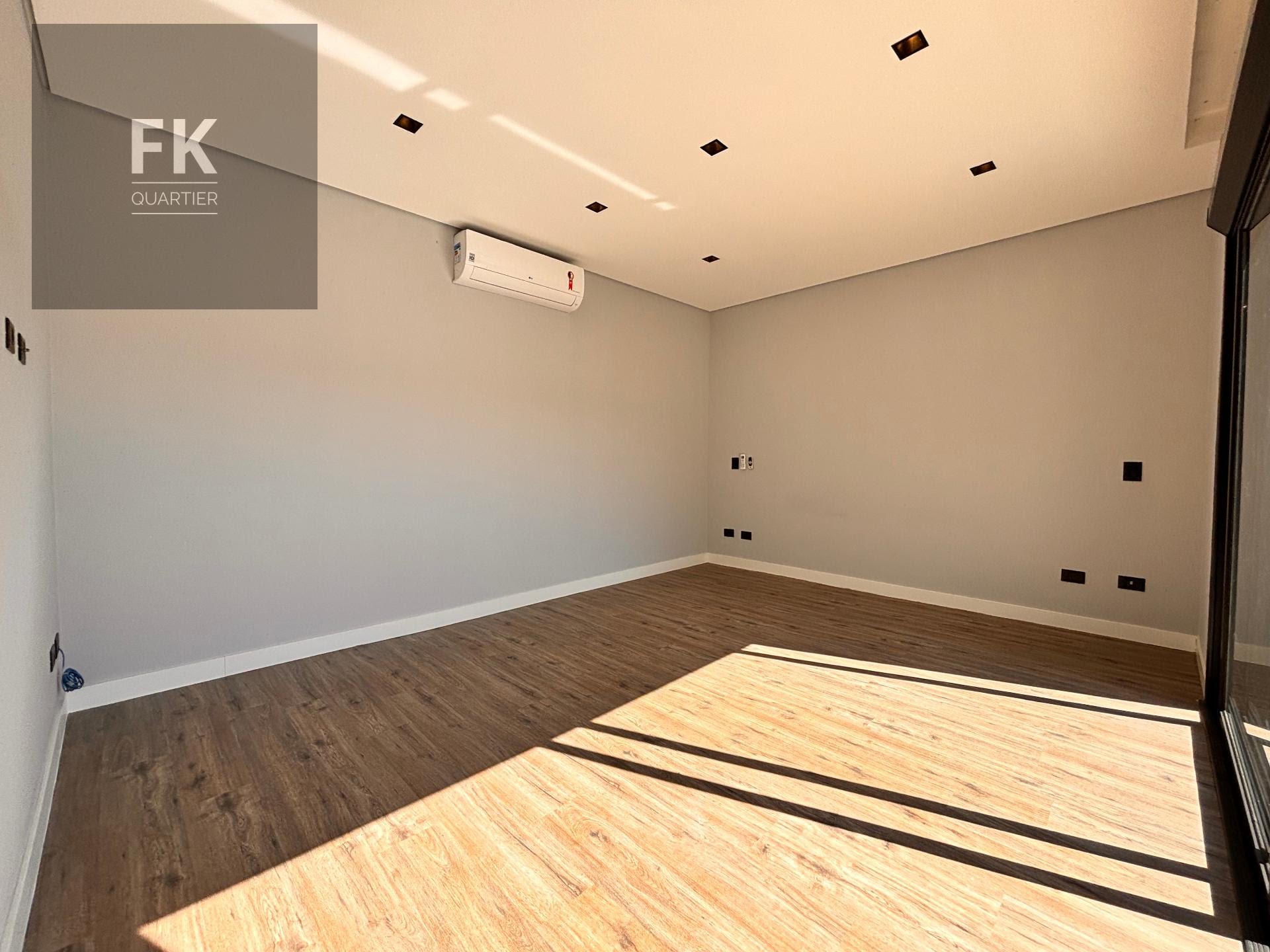 Casa à venda com 4 quartos, 4 suítes, 4 vagas e 370m² no Alphaville, Santana de Parnaíba (SP) — foto 22 de 30