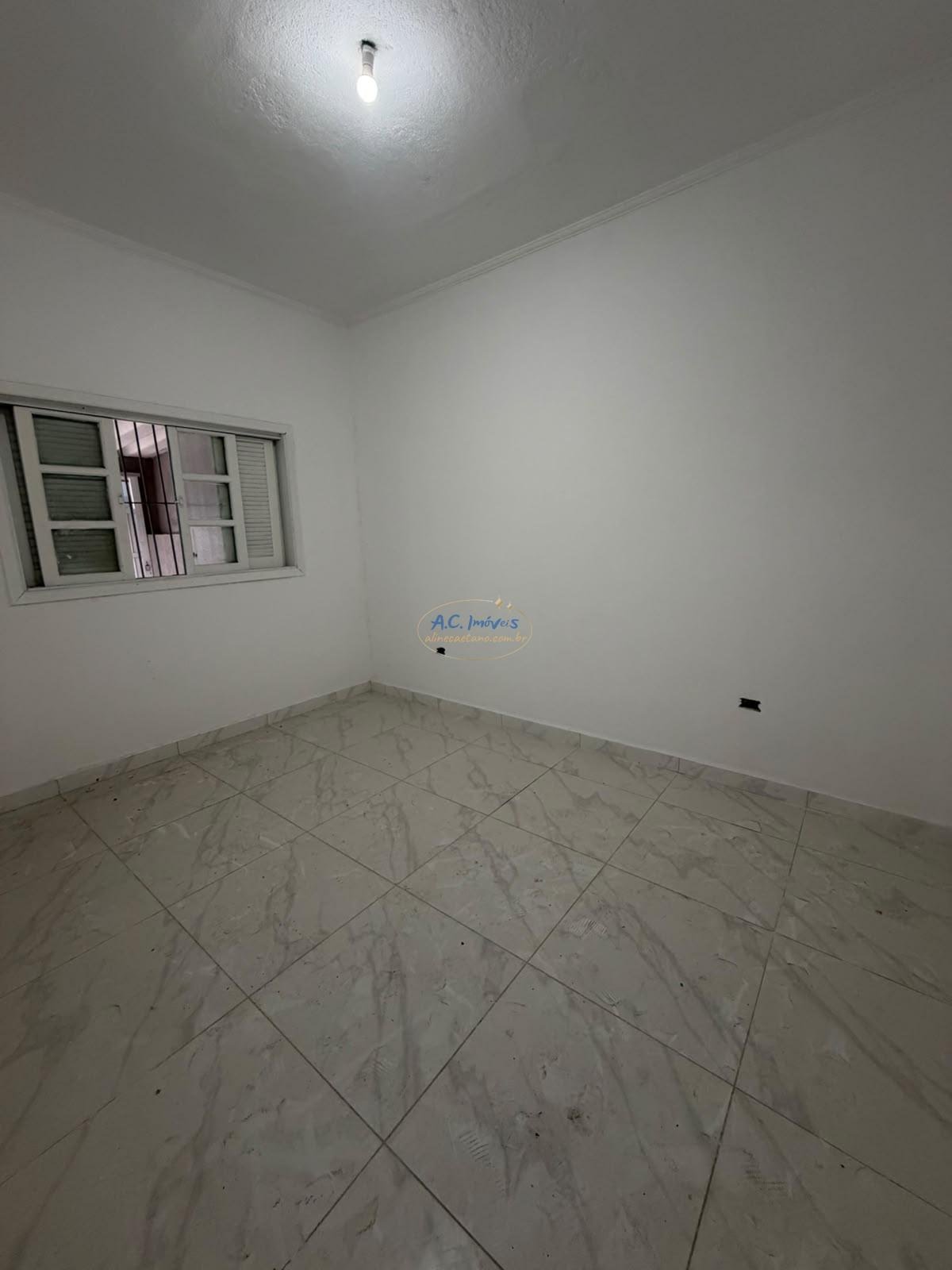 Casa à venda com 2 quartos, 1 suíte, 2 vagas e 60m² no Vilamar, Praia Grande (SP) — foto 13 de 22